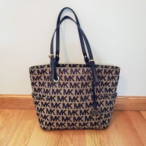 Michael Kors large signature tote